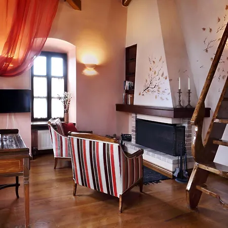 ゲストハウス Lousiou Nymphes Escape 4*