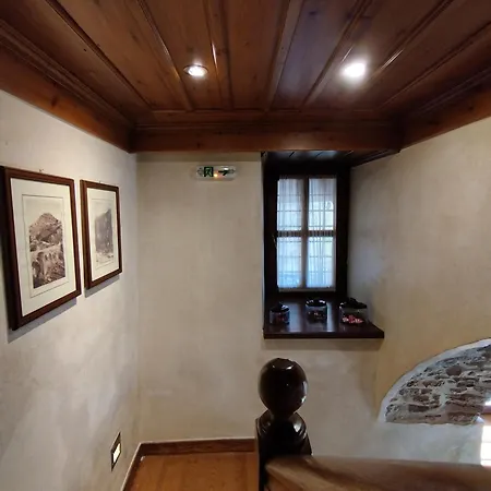 Lousiou Nymphes Escape Gasthuis